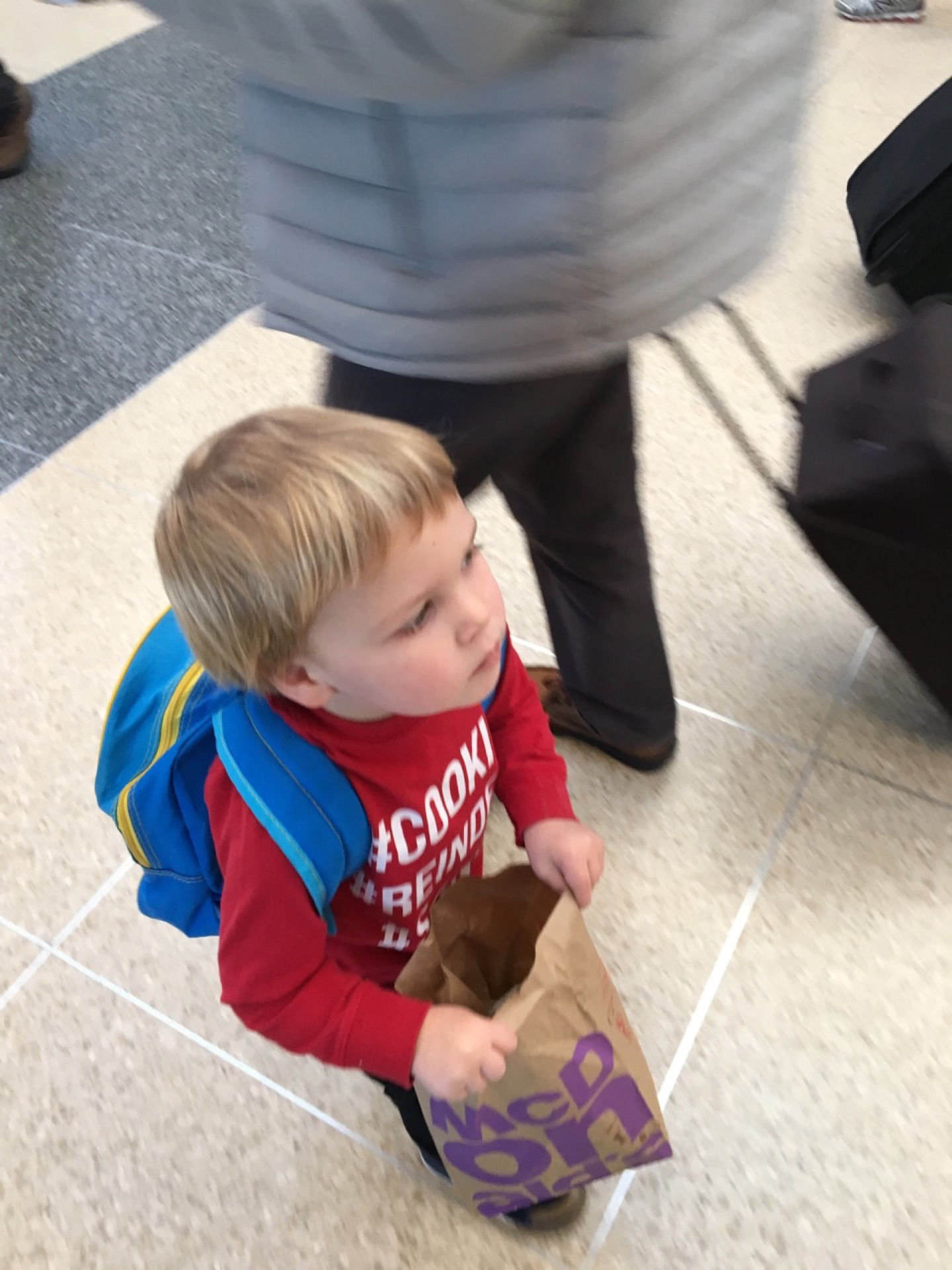 Seasoned airplane traveler (December 2016)