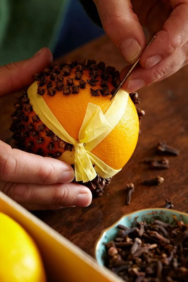 How To Make a Pomander - Pagan Crafts
