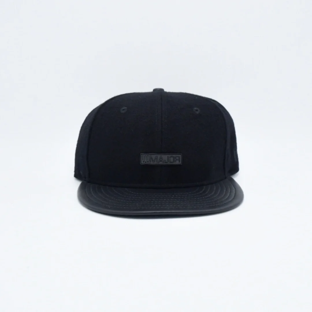 New Era x MAJOR Metal Bar Logo Varsity 59Fifty Fitted in Black