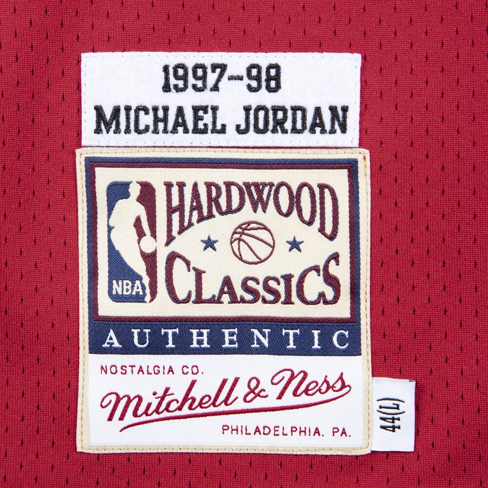 Men's Chicago Bulls Michael Jordan Mitchell & Ness White 1997-98