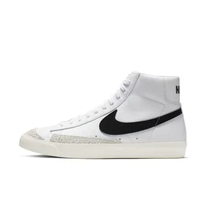 Nike Blazer Mid '77 Vintage in White/Black — MAJOR