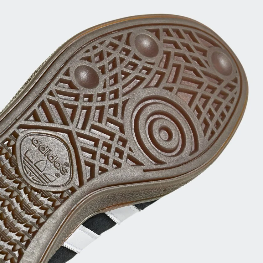 Adidas Handball Spezial in Black — MAJOR