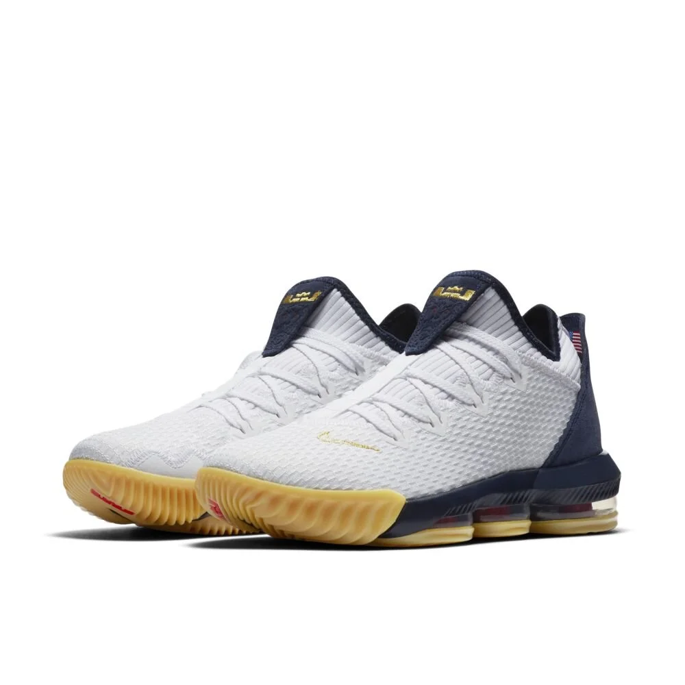 Nike Lebron 16 Low in White/Metallic 