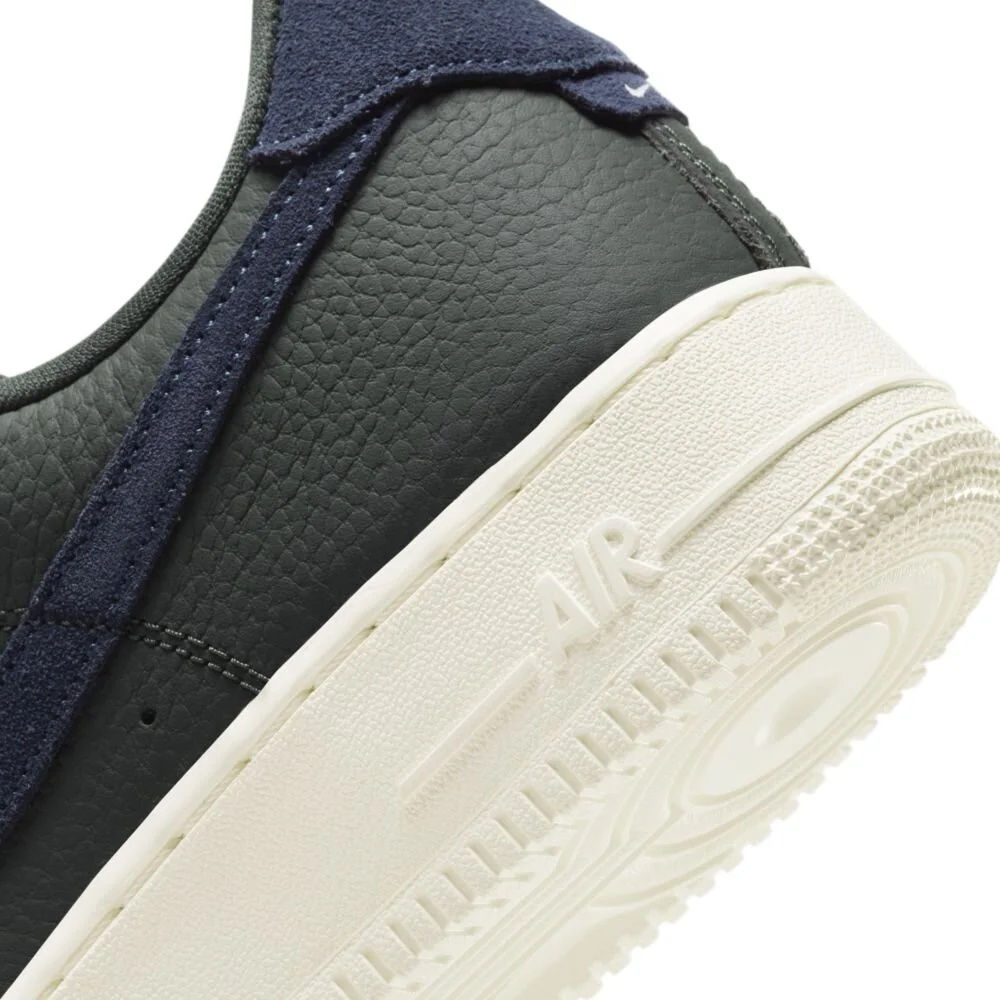 Nike Air Force 1 '07 Craft in Galactic Jade — MAJOR