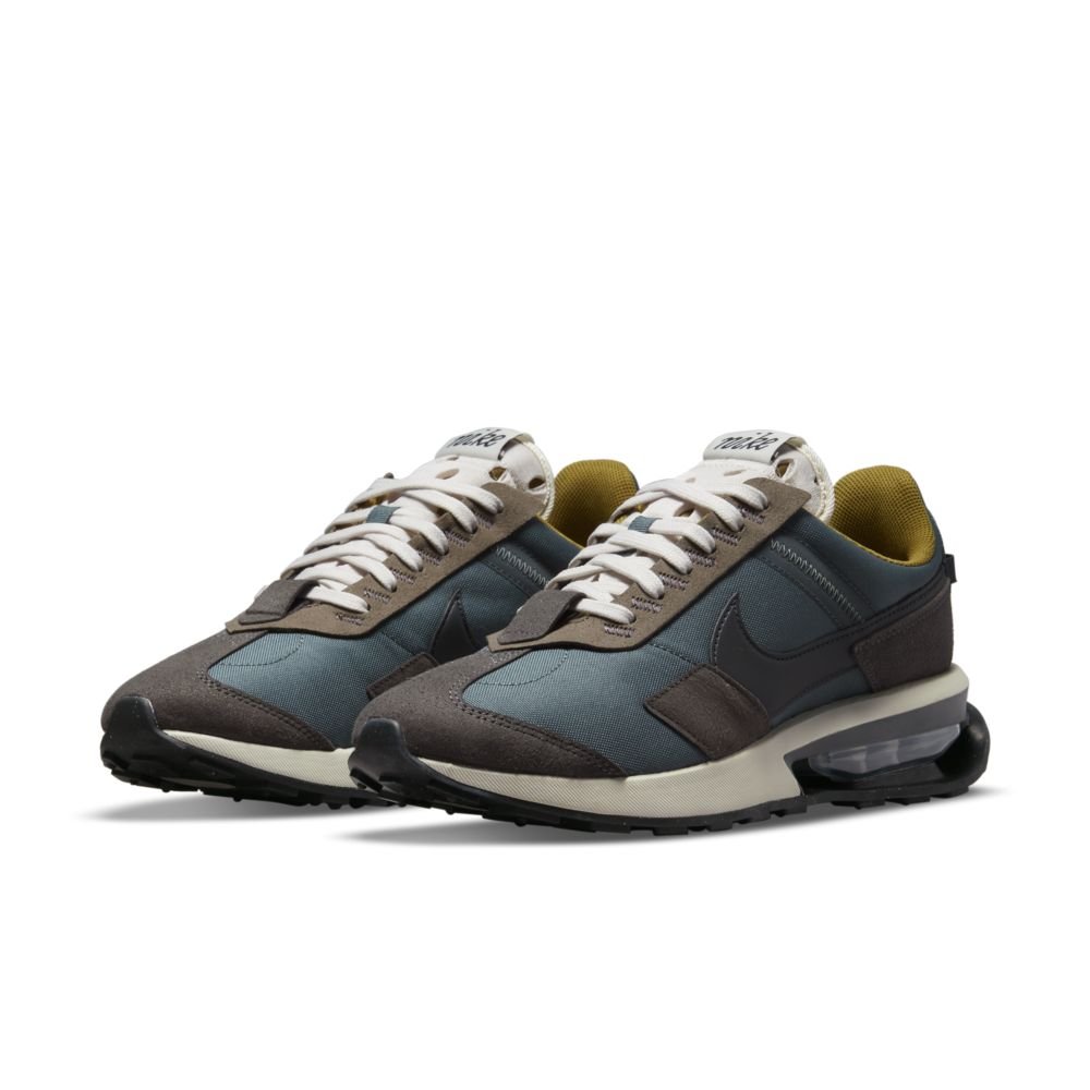 Nike Air Max Pre-Day LX in Hasta — MAJOR