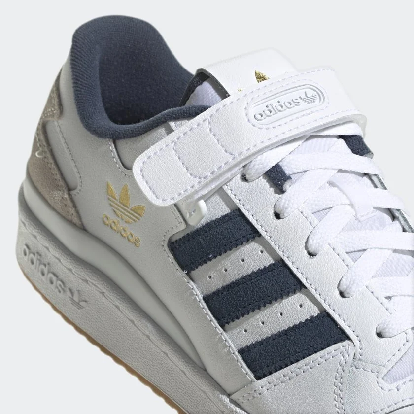 Adidas Forum Low in White/Navy/Gum — MAJOR