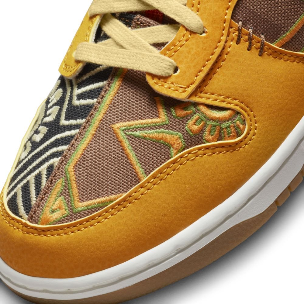 NIKE DUNK HI PREMIUM SOMOS FAMILIA 驚きの価格 3840円引き vrrraiment.fr