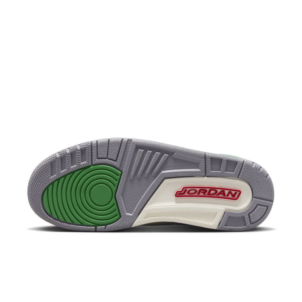 Women's Air Jordan 3 Retro in Lucky Green — MAJOR