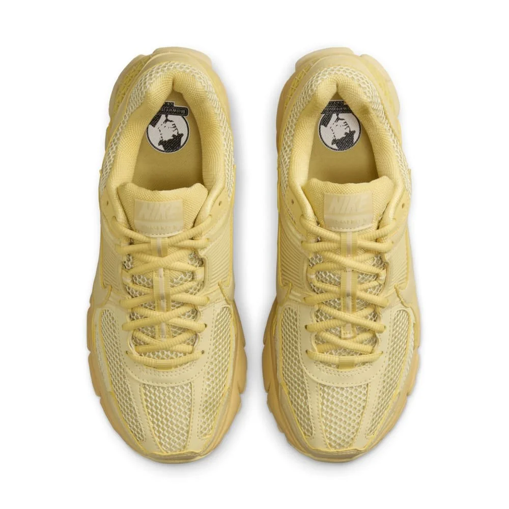Women's Nike Zoom Vomero 5 in Saturn Gold — MAJOR Women's Nike Zoom Vomero 5 in Saturn Gold — MAJOR