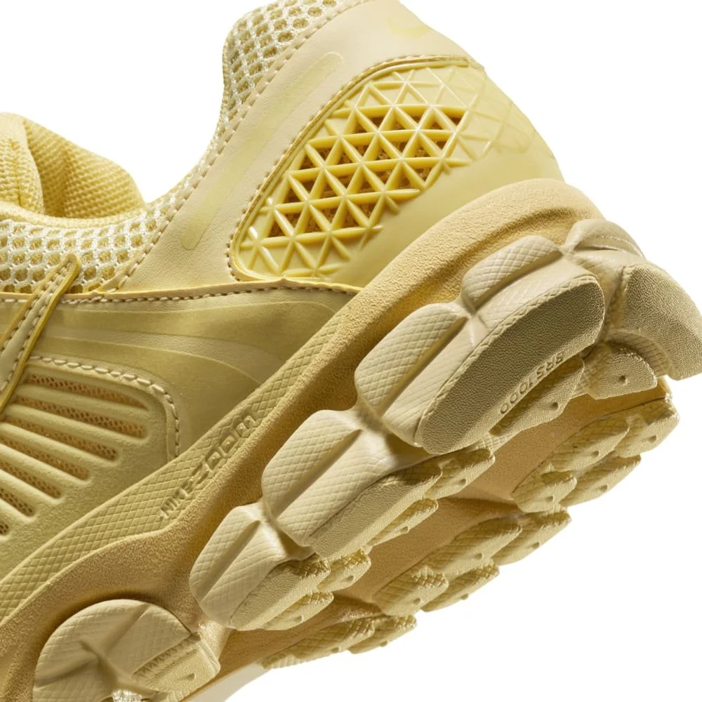 Women's Nike Zoom Vomero 5 in Saturn Gold — MAJOR Women's Nike Zoom Vomero 5 in Saturn Gold — MAJOR