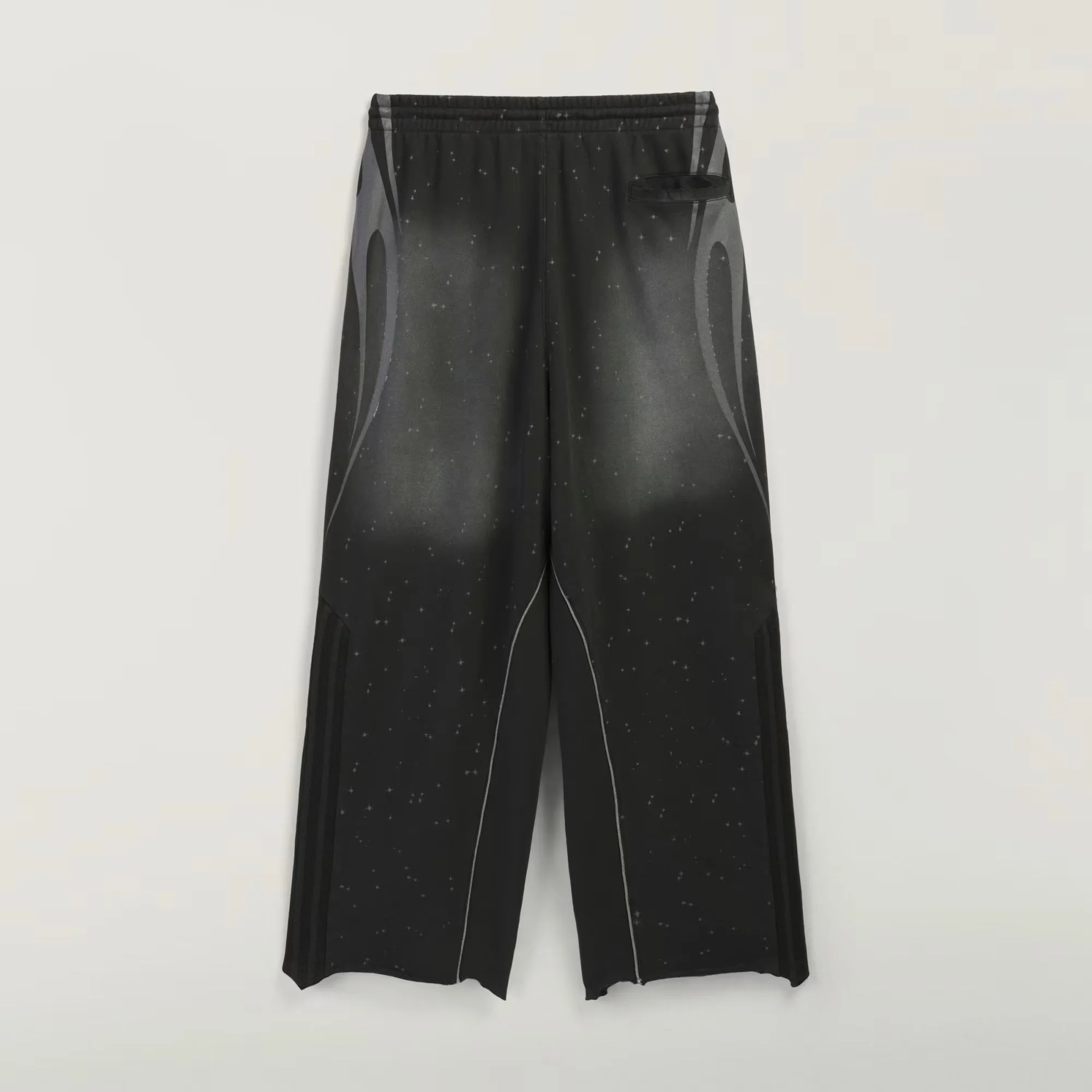 HELLSTAR_SWEATPANT_Black_KY7302_02_laydown_hover.jpeg