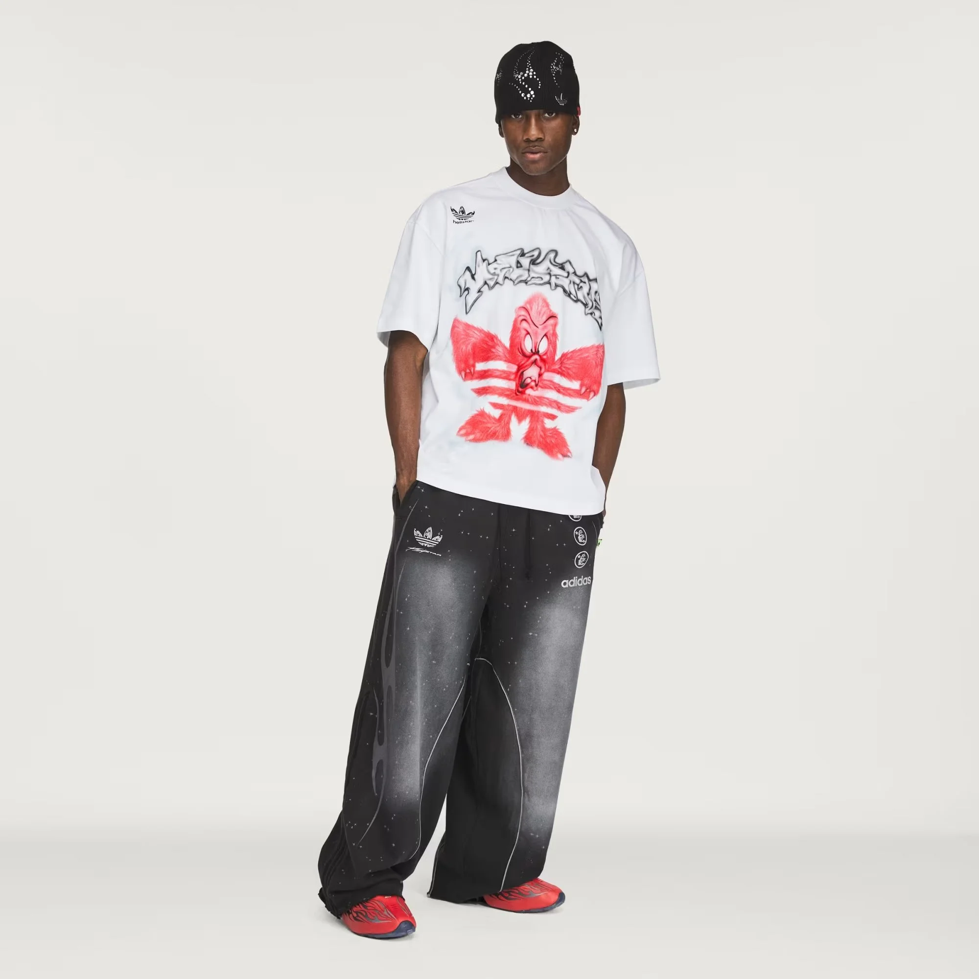 HELLSTAR_GRAPHIC_TEE_White_KY7304_25_model.jpeg