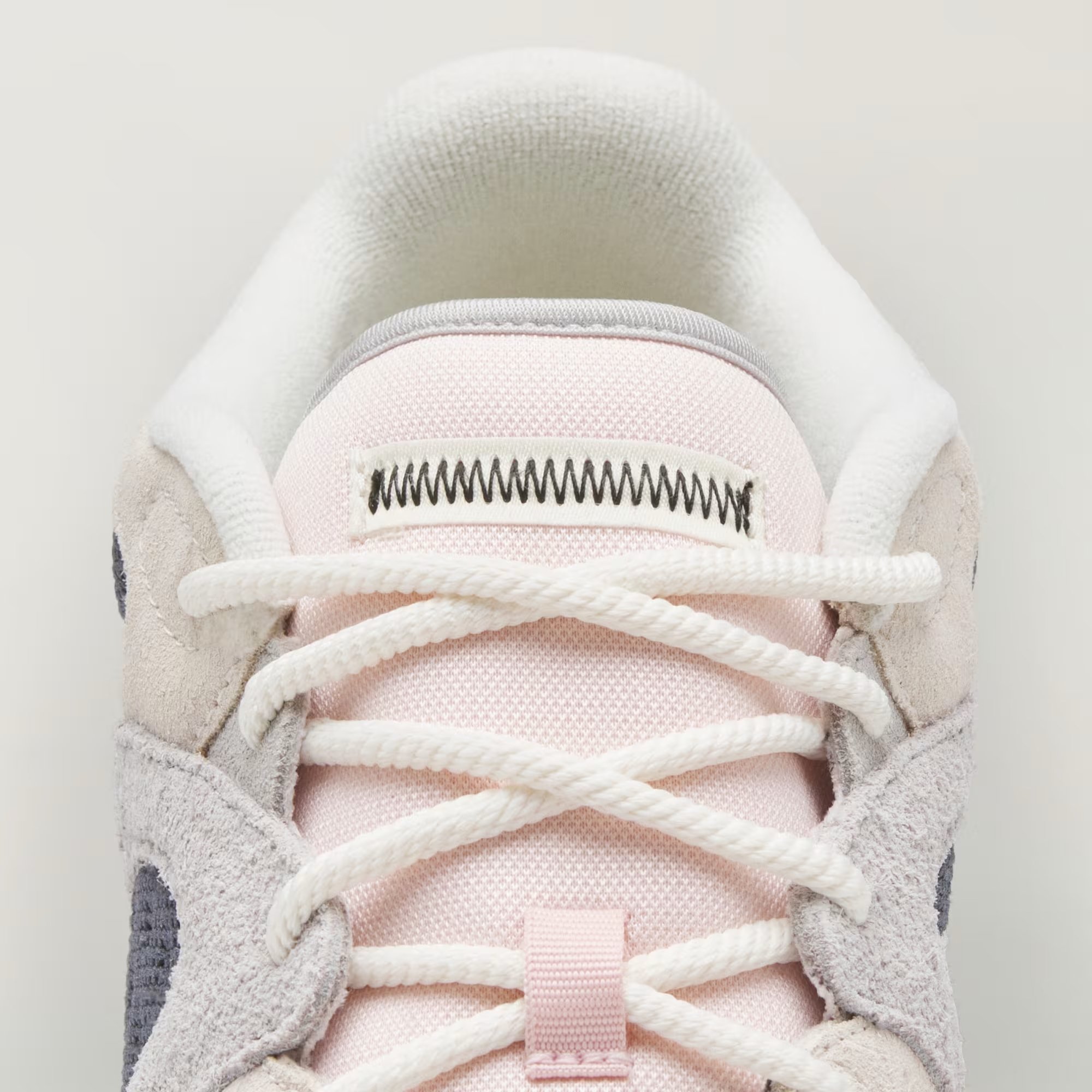 BADBO_1.1_Shoes_White_LC5466_42_detail.jpg.jpeg