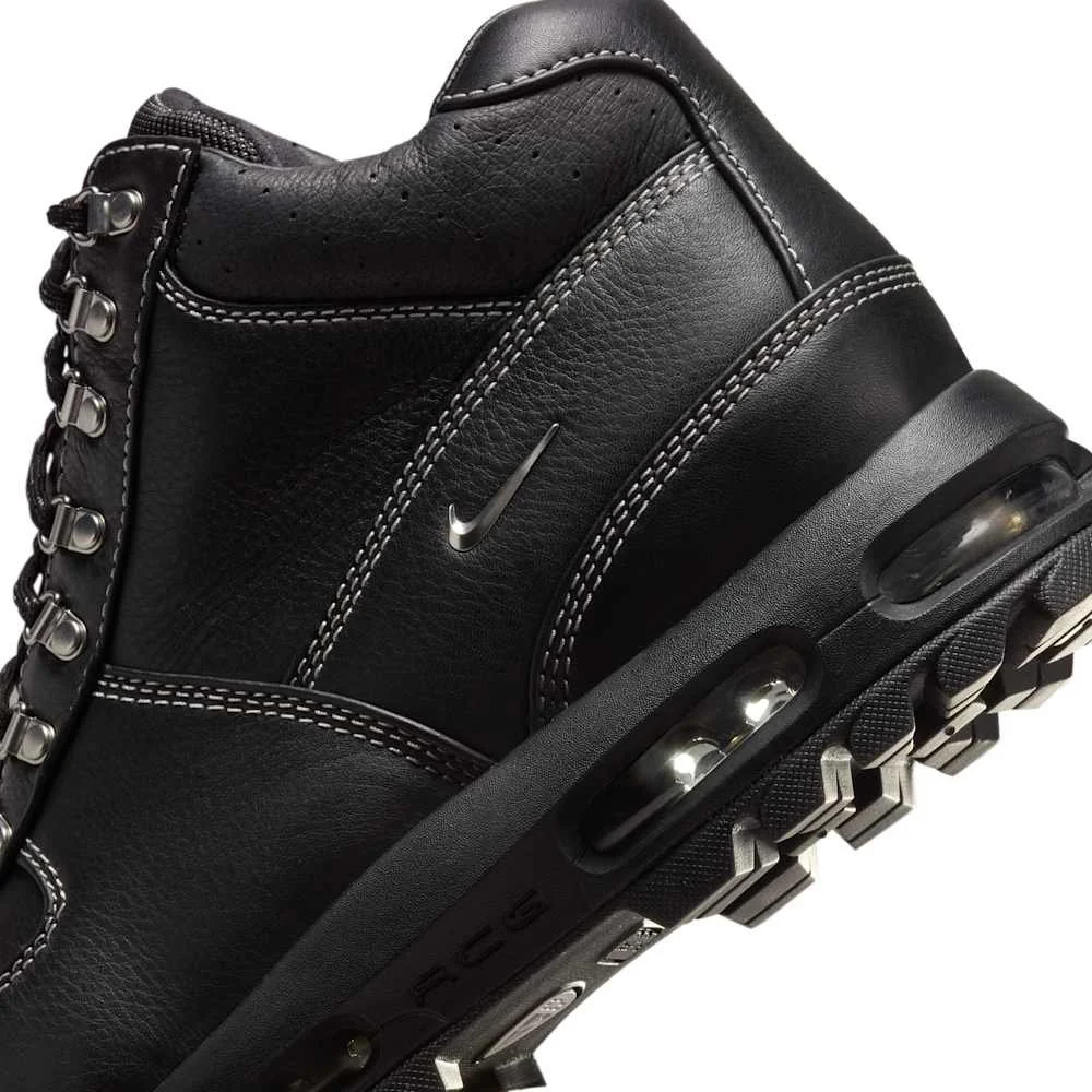 Nike Air Max Goadome Premium in Black/Off Noir — MAJOR