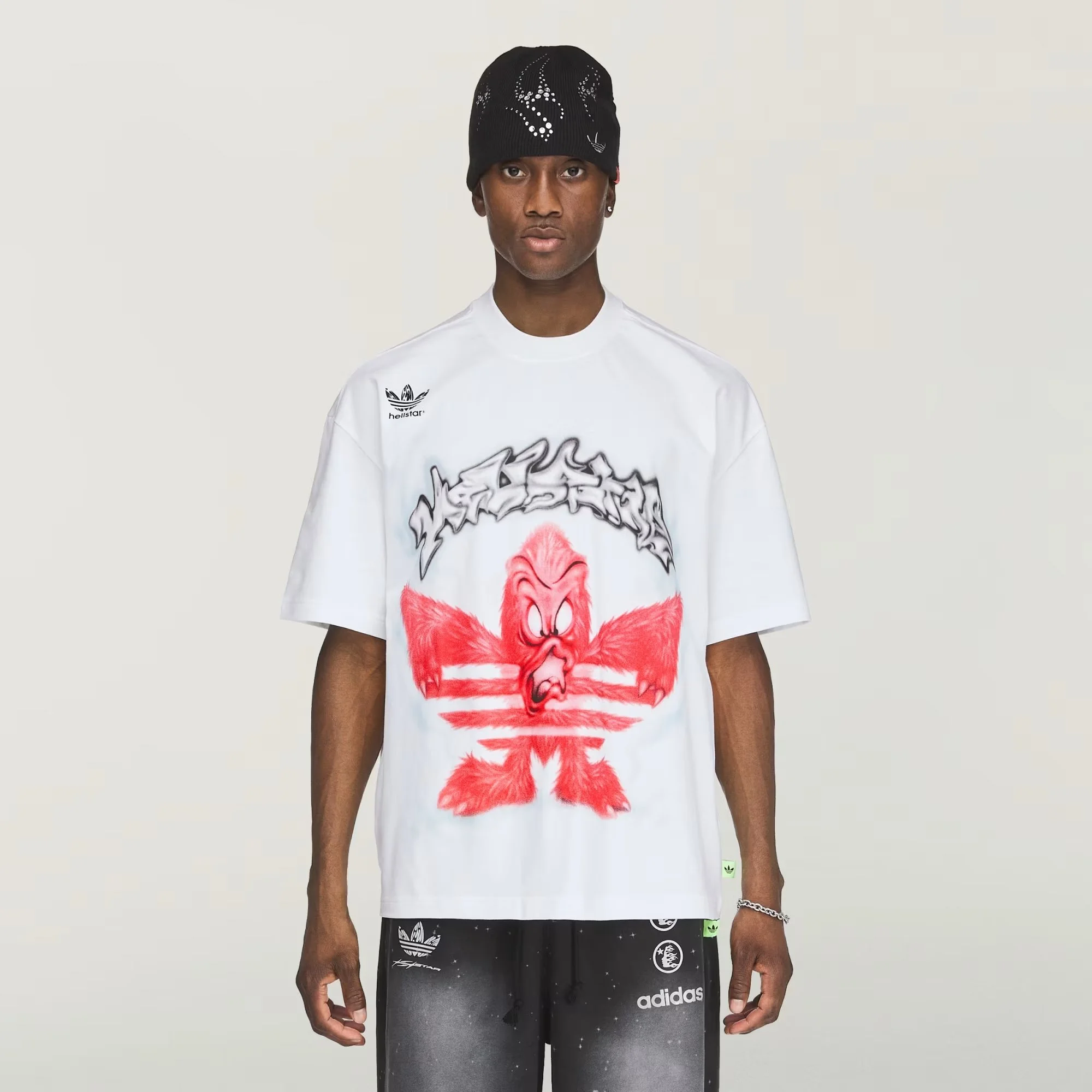HELLSTAR_GRAPHIC_TEE_White_KY7304_21_model.jpeg