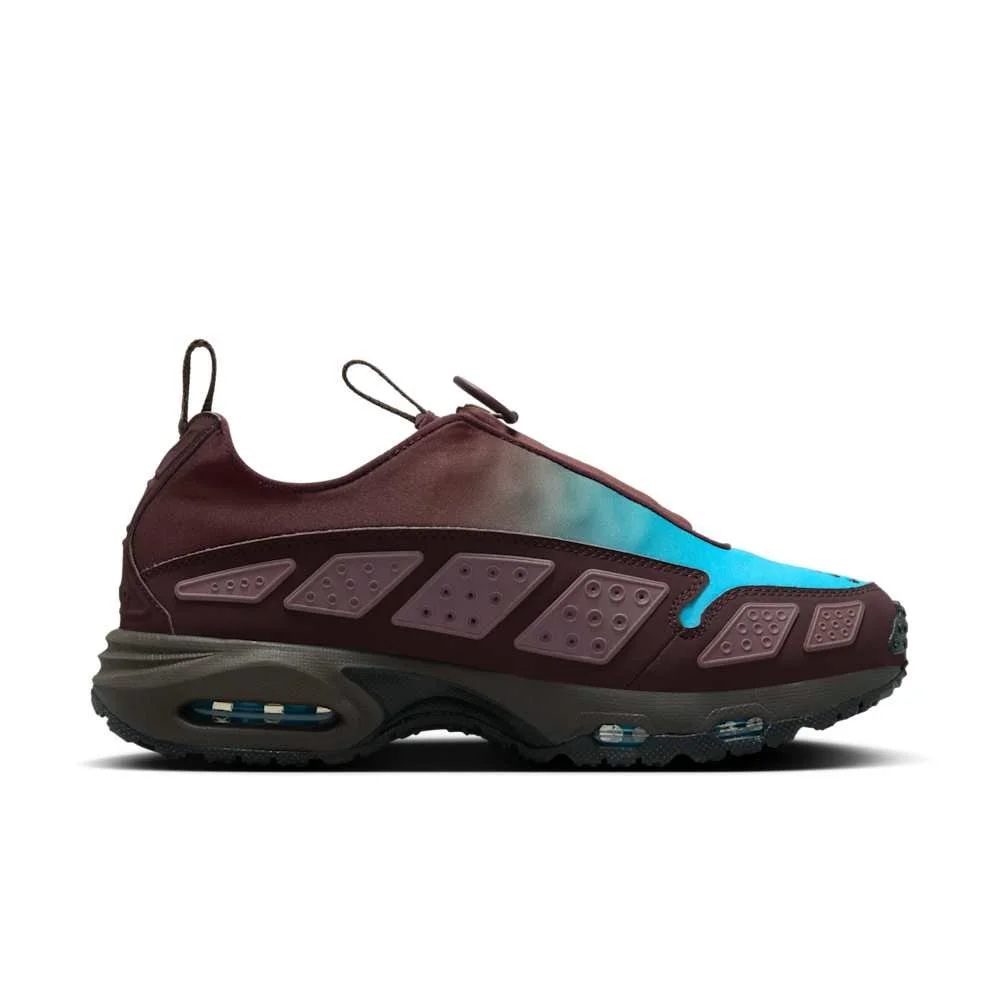 NIKE AIR MAX SNDR グラデーション　ブルー　バーガンディ Women's Nike Air Max SNDR in Burgundy Crush/Baltic Blue — MAJOR