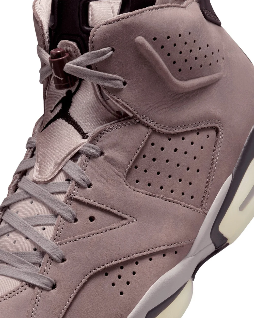 Air Jordan 6 x A Ma Maniere in Smoky Mauve — MAJOR display picture 2