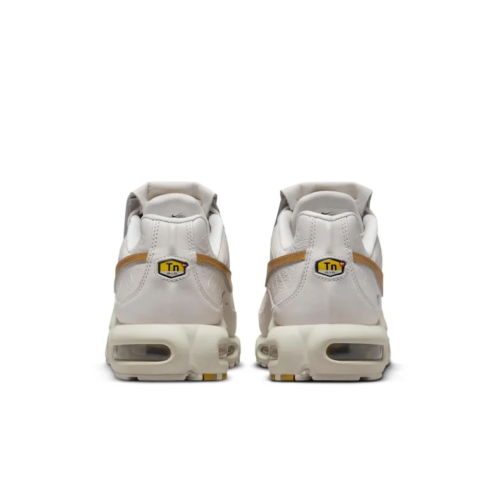 ★Nike★Air Max Plus TNPO Phantom and llic Gold★大人気 Nike Air Max Plus TNPO in Phantim/Metallic Gold — MAJOR