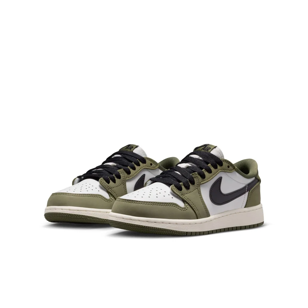 靴 AirJordan1 Low OG Medium Olive Air Jordan 1 Low OG GS in Medium Olive — MAJOR
