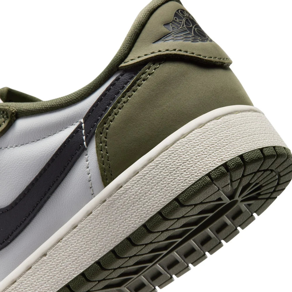 Air Jordan 1 Low OG GS in Medium Olive — MAJOR