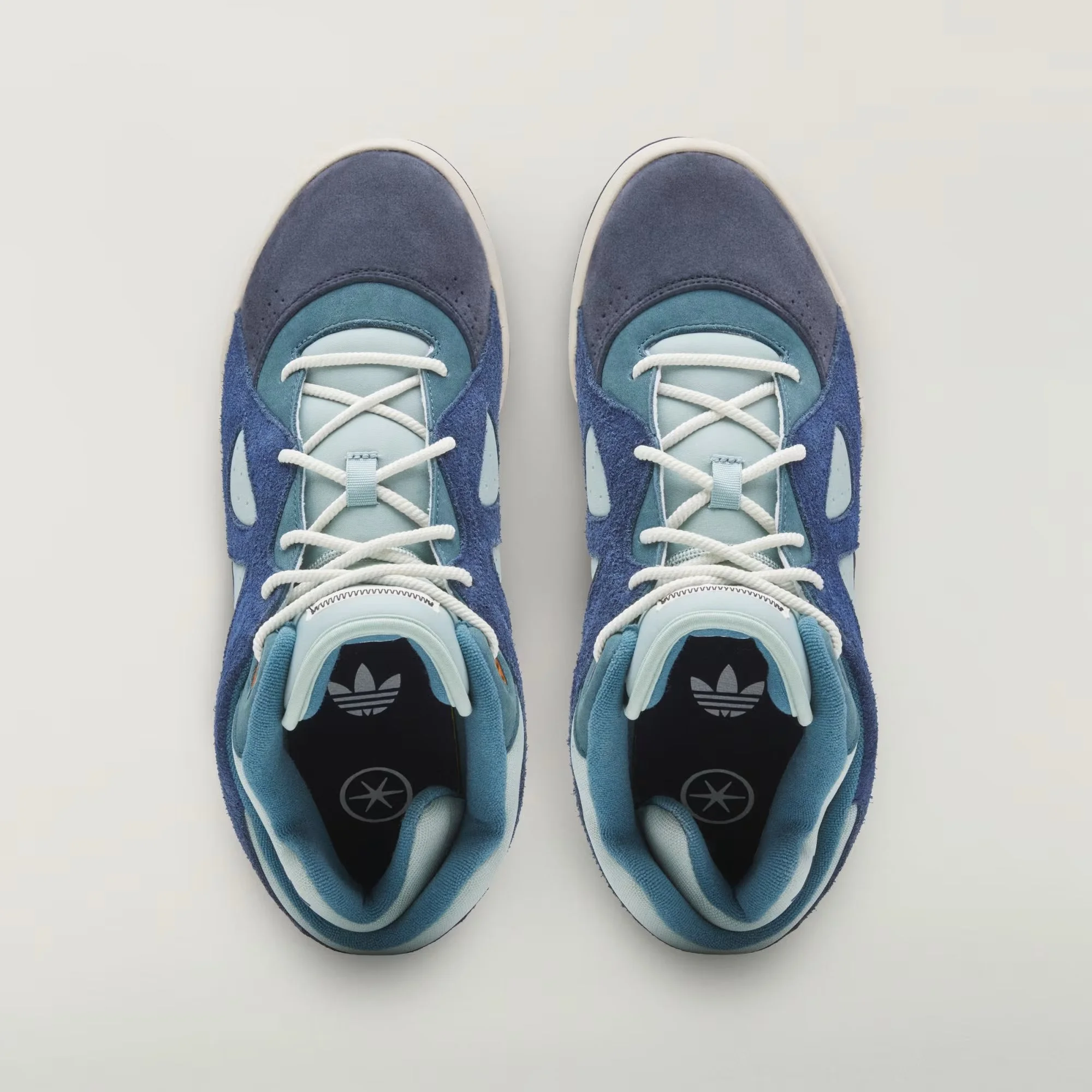 BADBO_1.0_Shoes_Blue_LB5996_02_standard_hover.jpg.jpeg