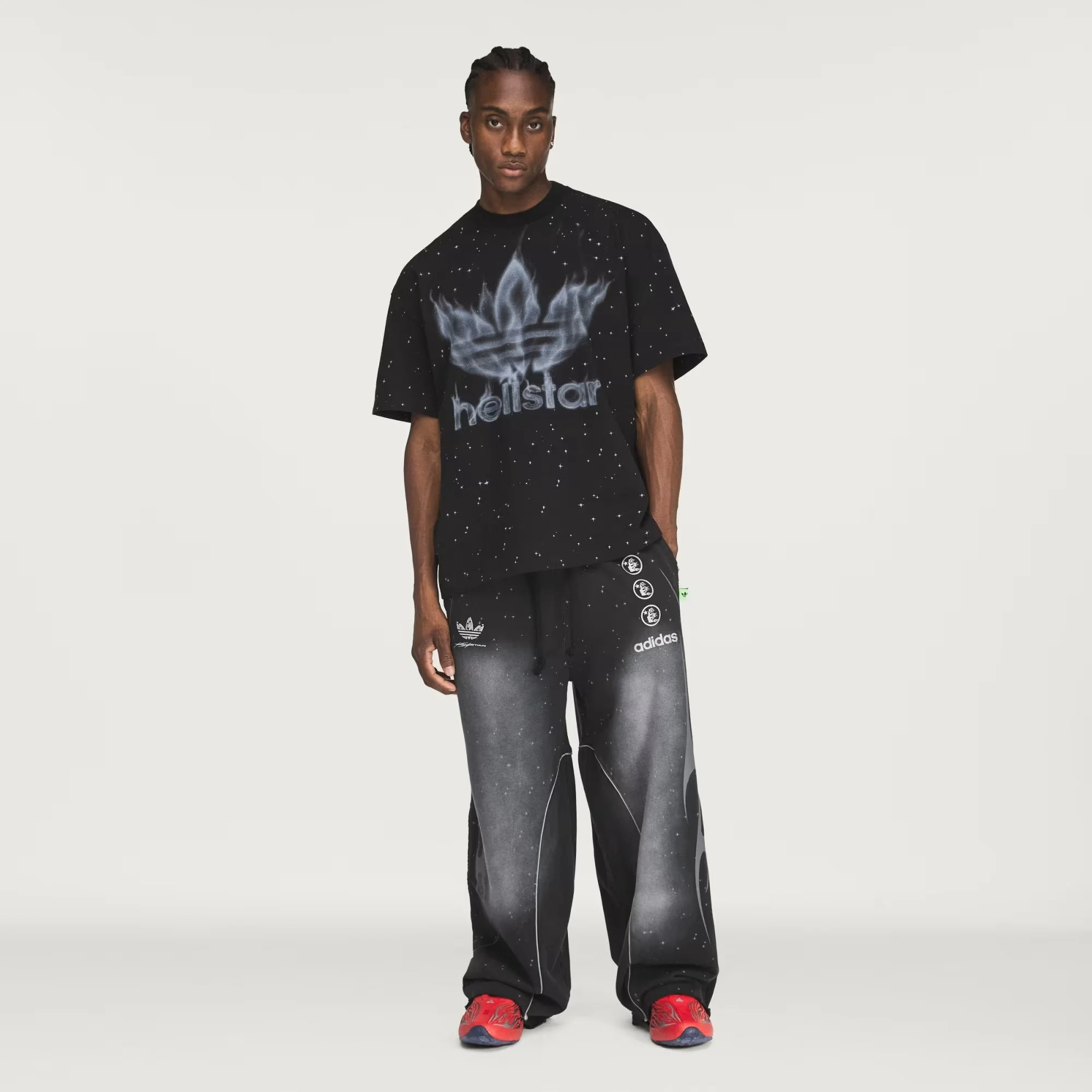 HELLSTAR_GRAPHIC_TEE_Black_KY7305_25_model.jpeg