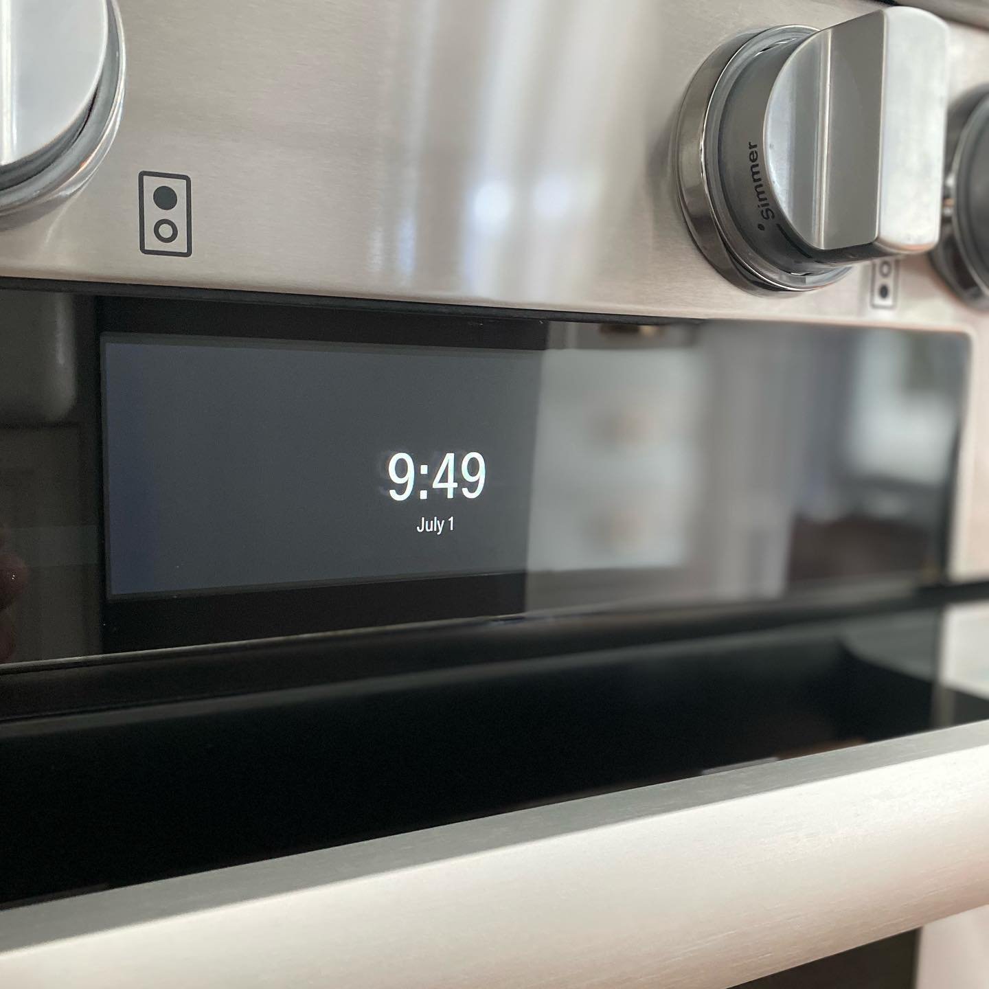 #happycanadaday
.
.
.
#canada #ocanada #trianonconstruction #webuildquality #canadianhome #canadian #july1 #2023 #stove #gasrange #immerbesser