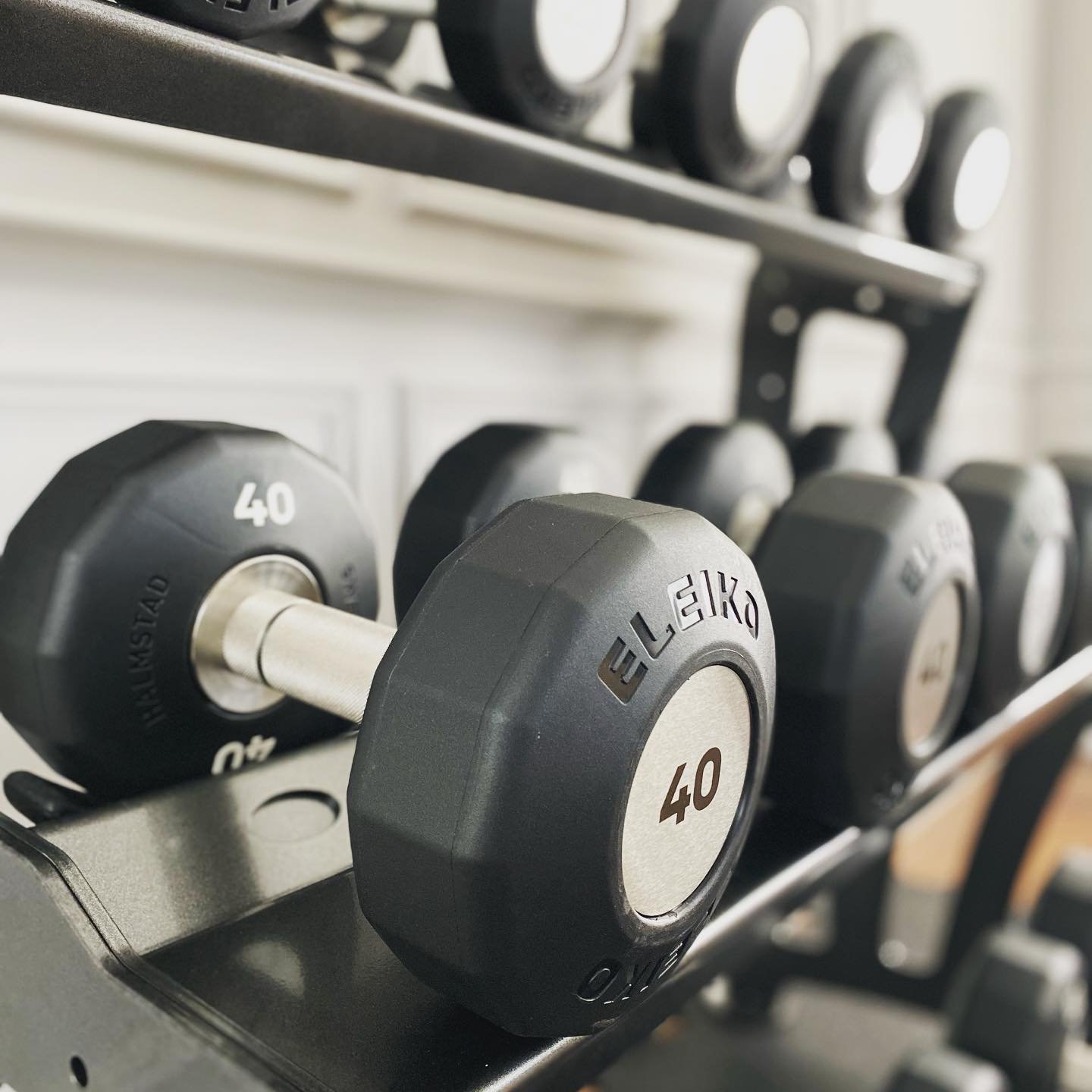 #raisethebar 💪

#WeBuildQuality #raisethebar 
.
.
.
#trianonconstruction #trianonconstructiondesign #eleiko #eleikosport #homegym #homegymlife #homegymdesign #quality #sweeden #sweedish #workout #canada #eleikohomegym #homeworkout 
#bestgym #dumbell