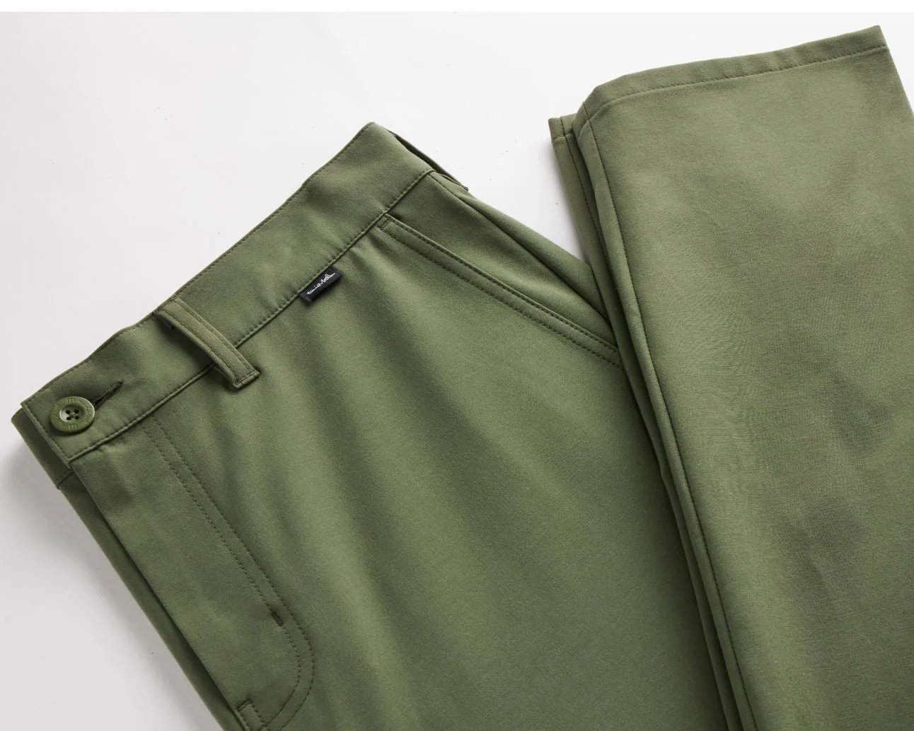 SS25_M_1MAA242_OTC_Tech_Chino_Pant_Benefit_Block_1.jpg