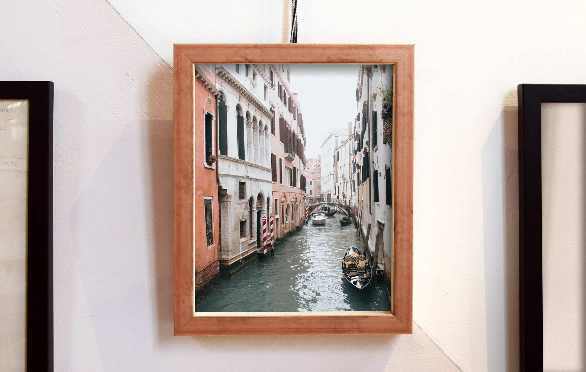 The new Oro Rosa (aka Rose Gold) Brancusi Deep Cap displaying European vacation photo. You can pick up your own Photo Frame version of Brancusi in our shop !