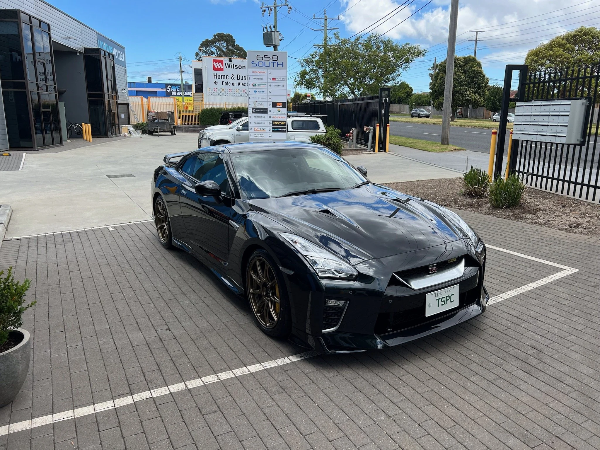 2021 NISSAN GT-R T-spec