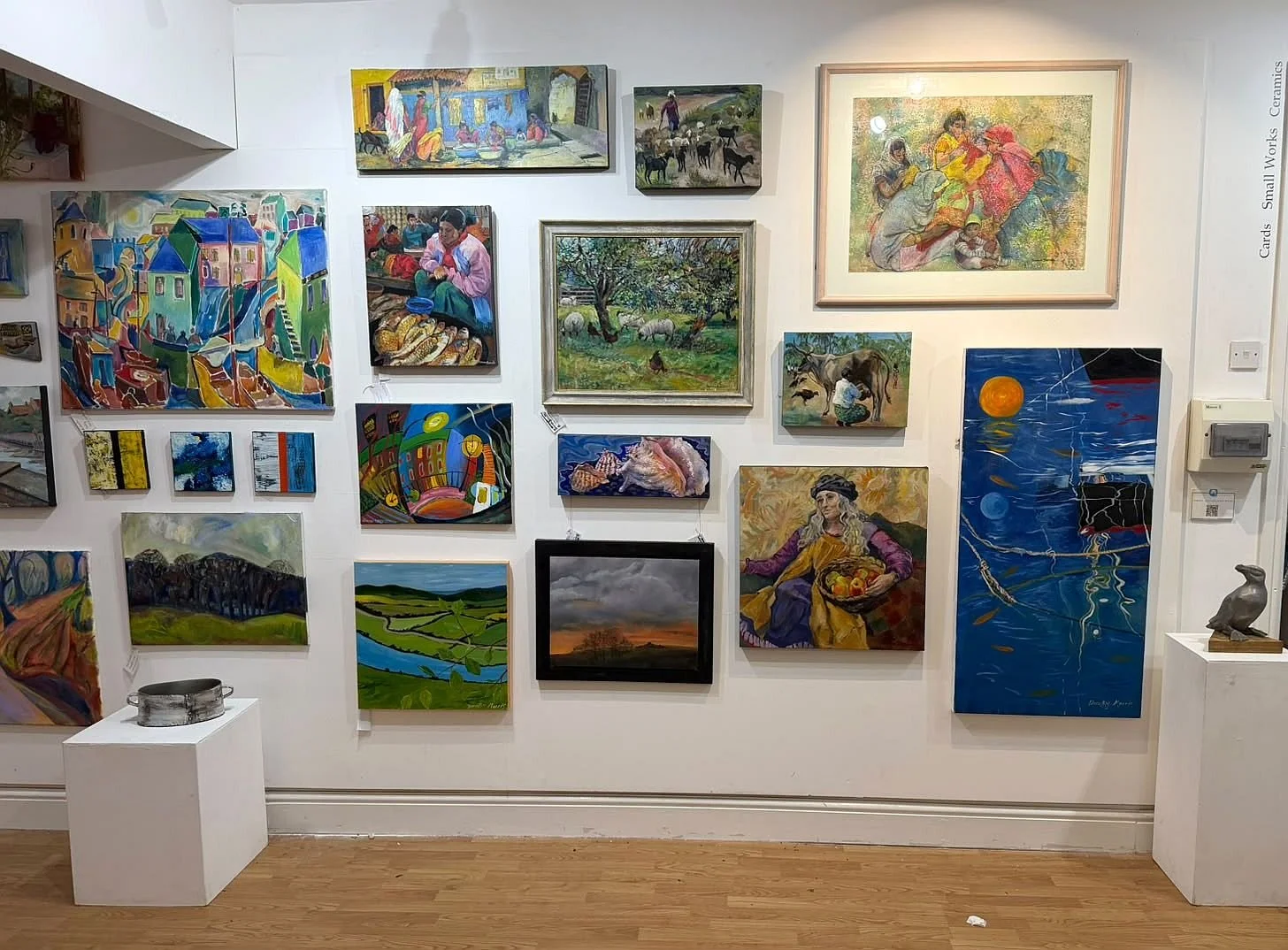 OQ AUCTION 26 MAIN WALL.jpg