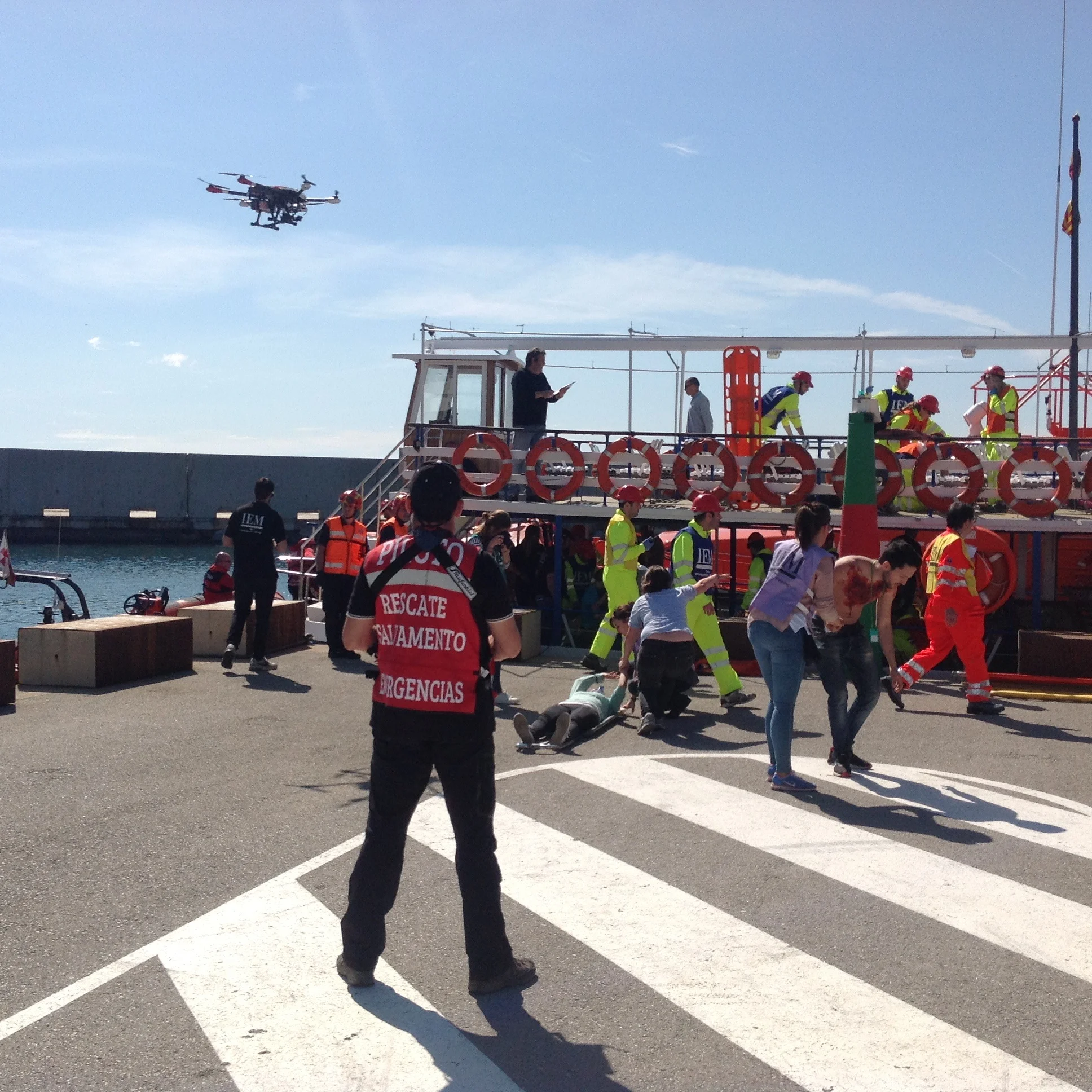 boat-drone-race-track-accident-emergency-rescue-uav-rpa-797302.jpg