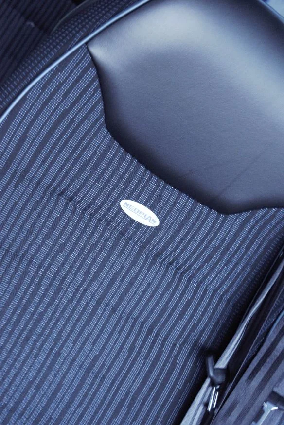 neoplan seat.JPG