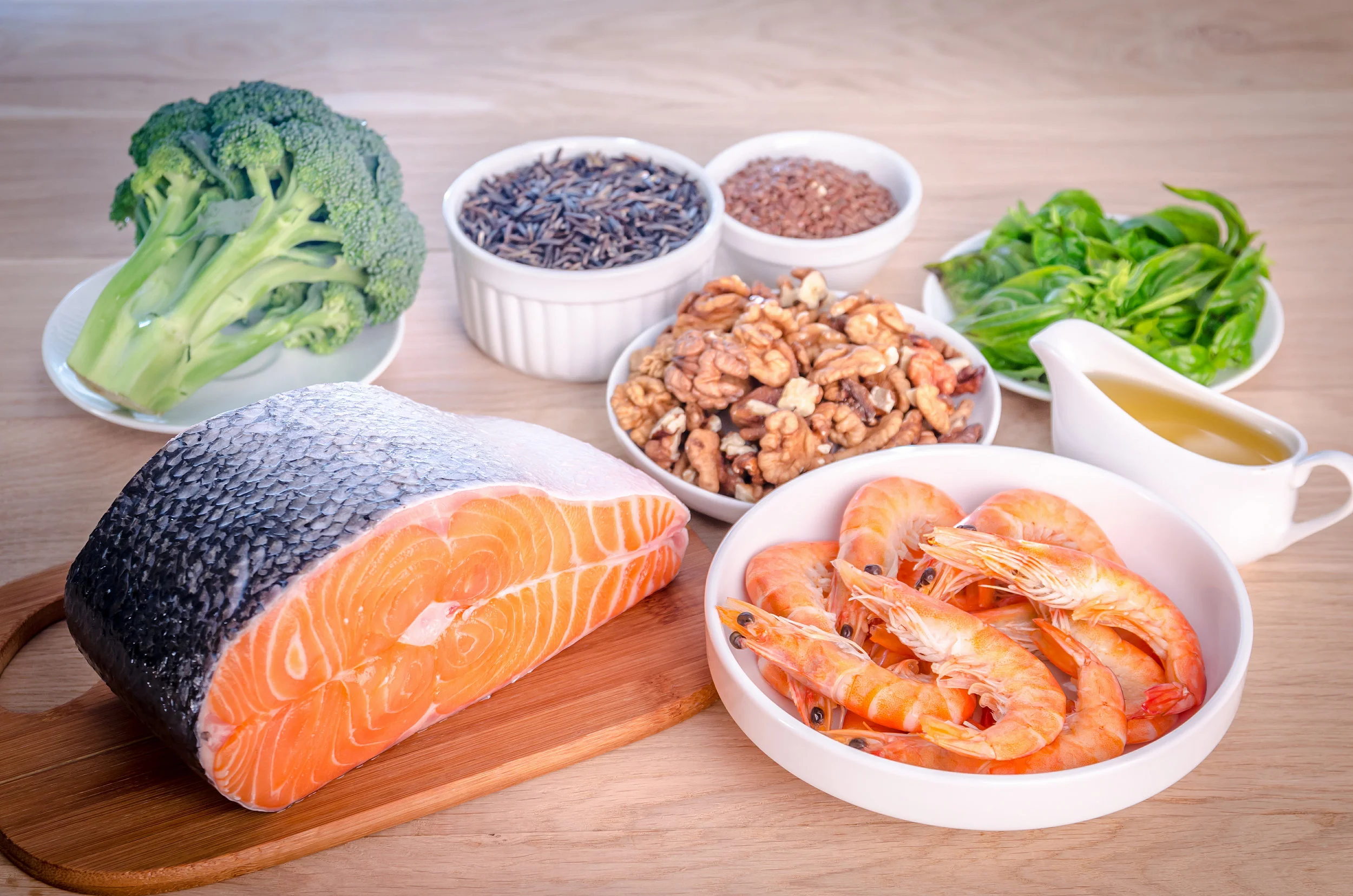 Runsaasti omega-3-rasvahappoja sisältäviä ruokia.