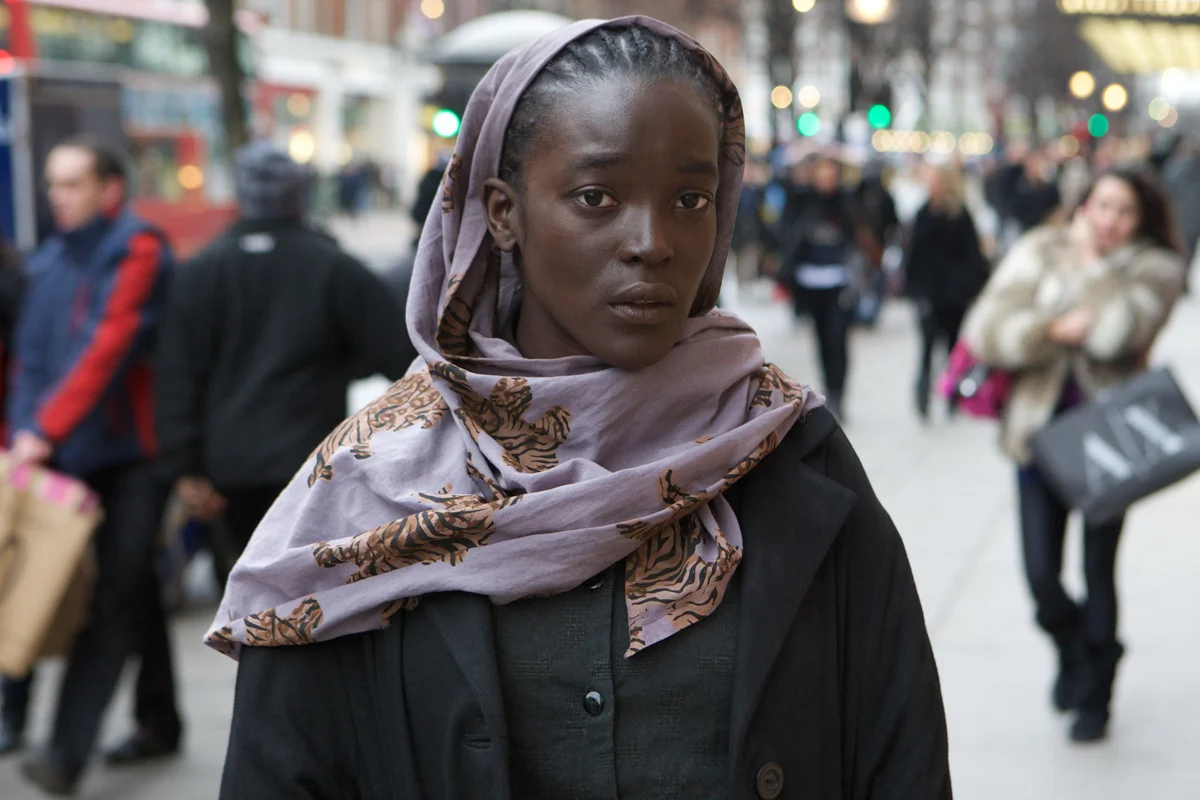 phobe-de-gaye-i-am-slave-costume-7.jpg