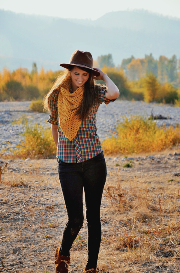 How to Style a Hat for Fall