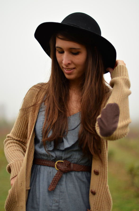 Ways to Style a Denim Dress and Hat for Fall