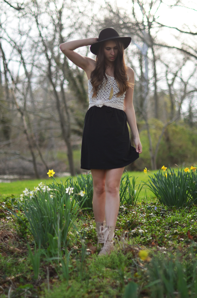 Fine and Feathered - Spring Outfit