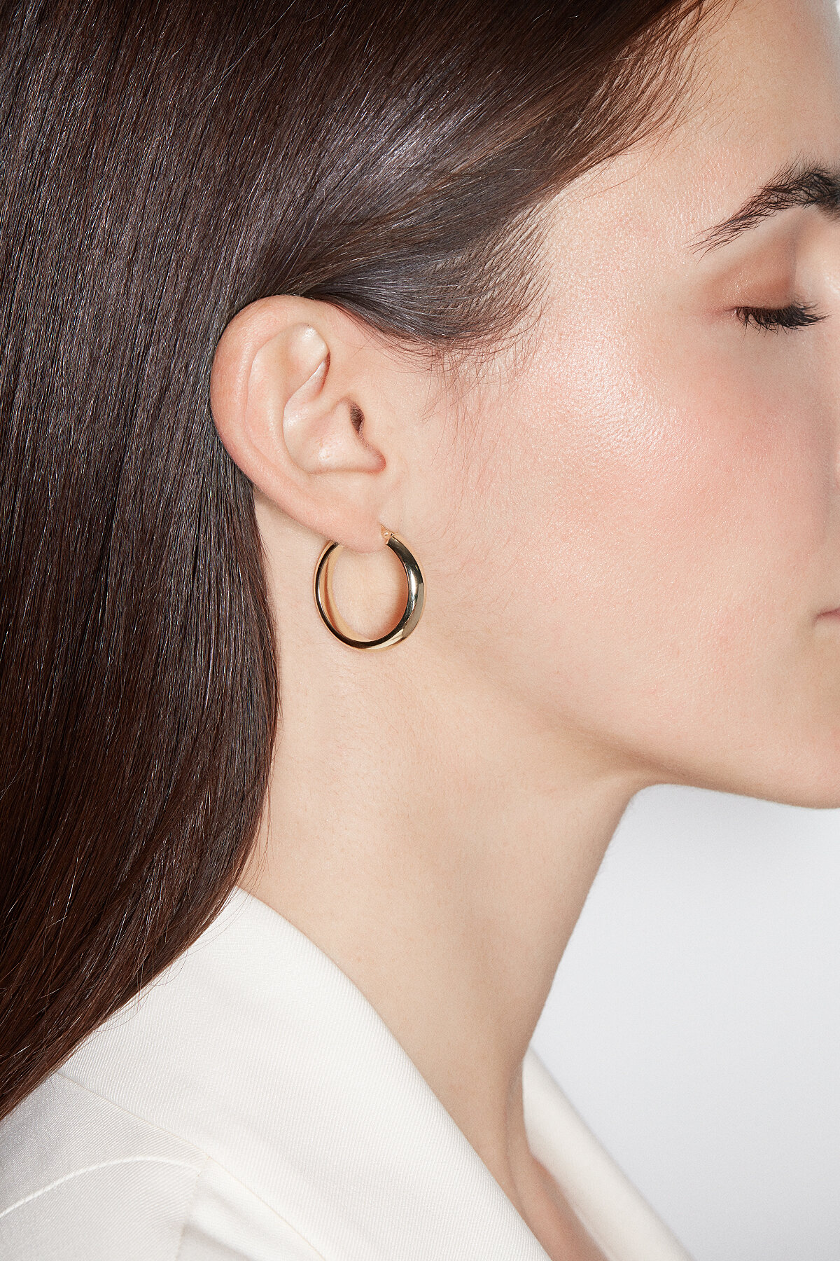 BOLD HOOPS AM OHR .jpg