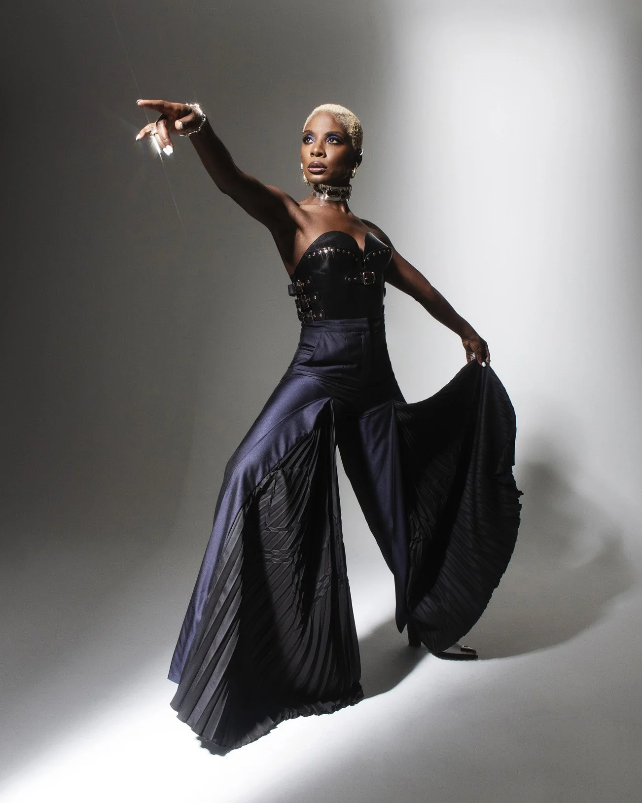 SCHWARZ AUF WEISS_12_4x5.jpg