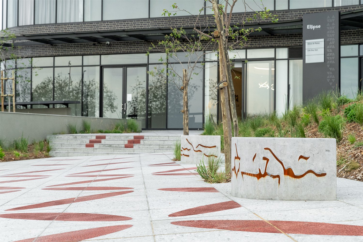 Seats at approach to the entrance of the building