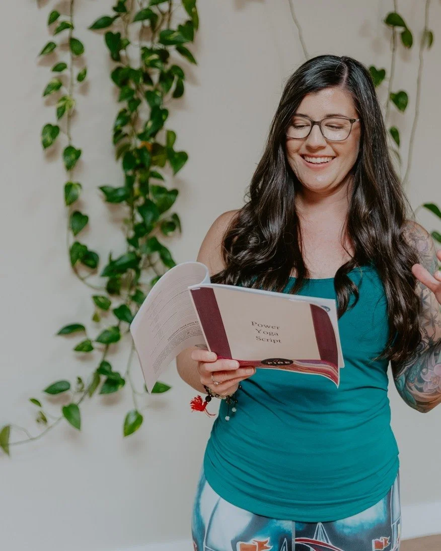 Calling all YOGA TEACHERS! Have you ever found yourself asking&hellip;

&ldquo;What do I say when teaching yoga?&rdquo;
&ldquo;How do I sequence a yoga class?&rdquo;
&ldquo;How can I feel more confident as a yoga teacher?&rdquo;

If so, you&rsquo;re 