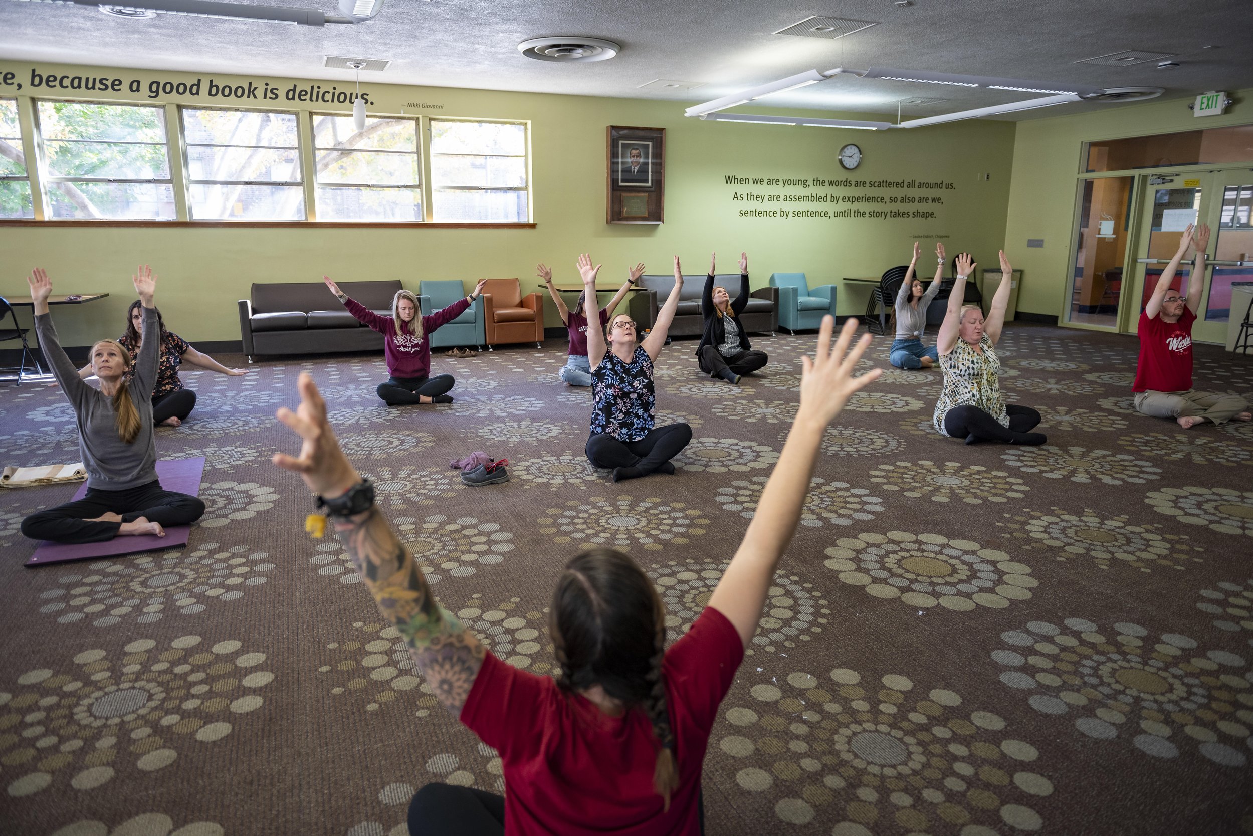 20191108_YogaClass_JH_003.JPG