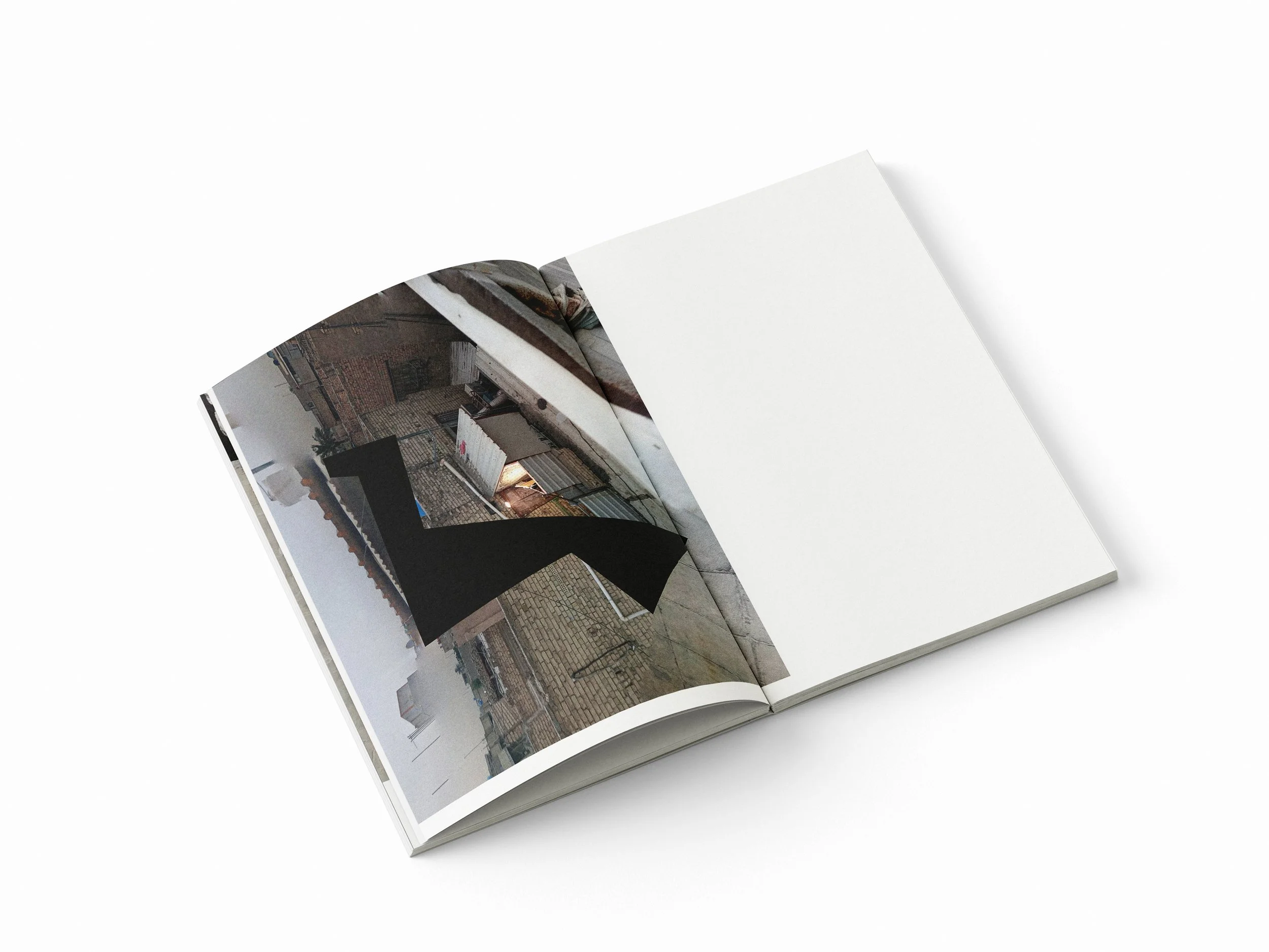 05_ Pixels of Memories بكسلات الذاكرة_Raisan Hameed.jpg
