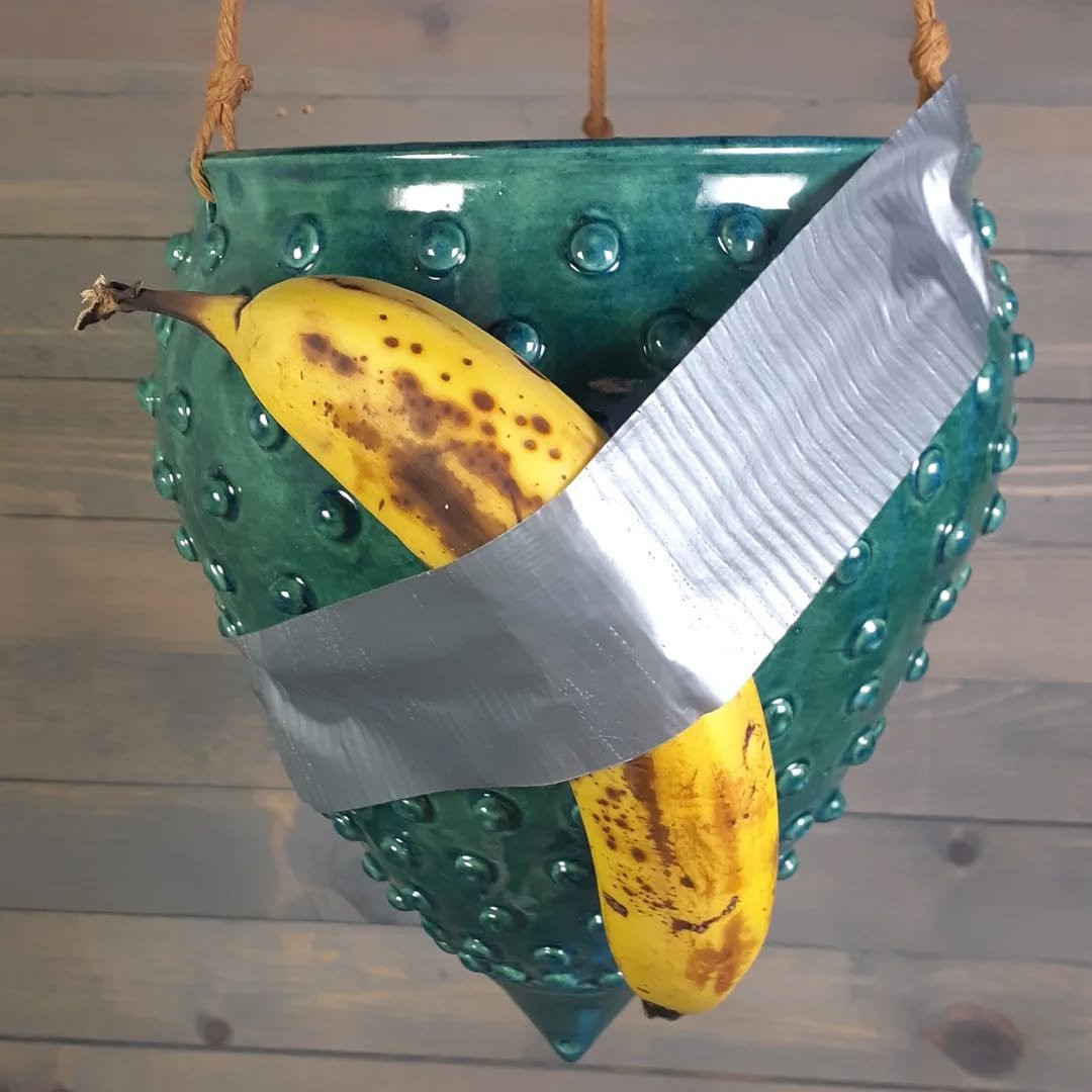 Nanner Bread by JMN Pottery 

Hanging pot available in my Etsy shop 😆

#banana #bananart #mwahaha #handmadeceramics #nannernotincluded #hangingpots