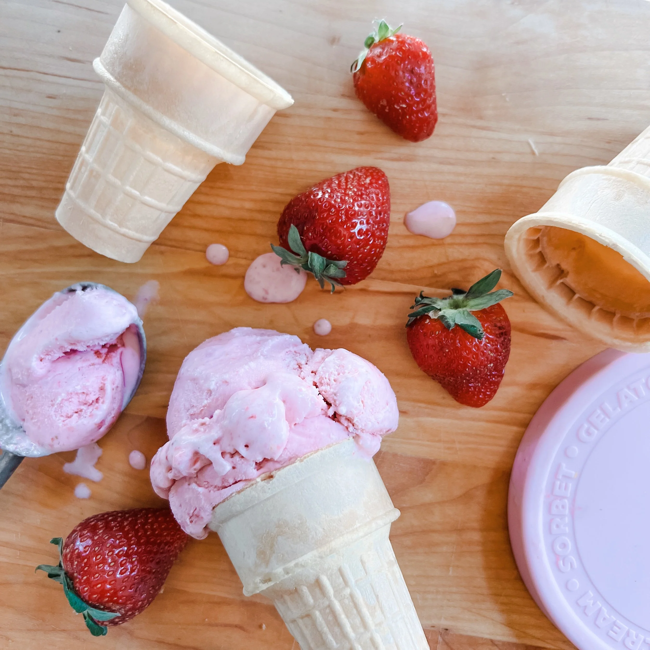 Simple strawberry ice cream