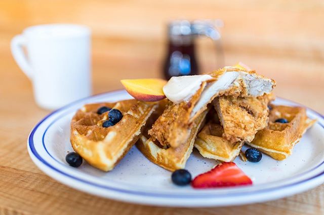 👏🏼👏🏼 Chicken. And. Waffles. 👏🏼👏🏼 House-made buttermilk waffle served with buttermilk brined &amp; breaded Harrison&rsquo;s Boneless Chicken*, fresh fruit &amp; house maple butter. 🙌🏼🙌🏼 Come get it!