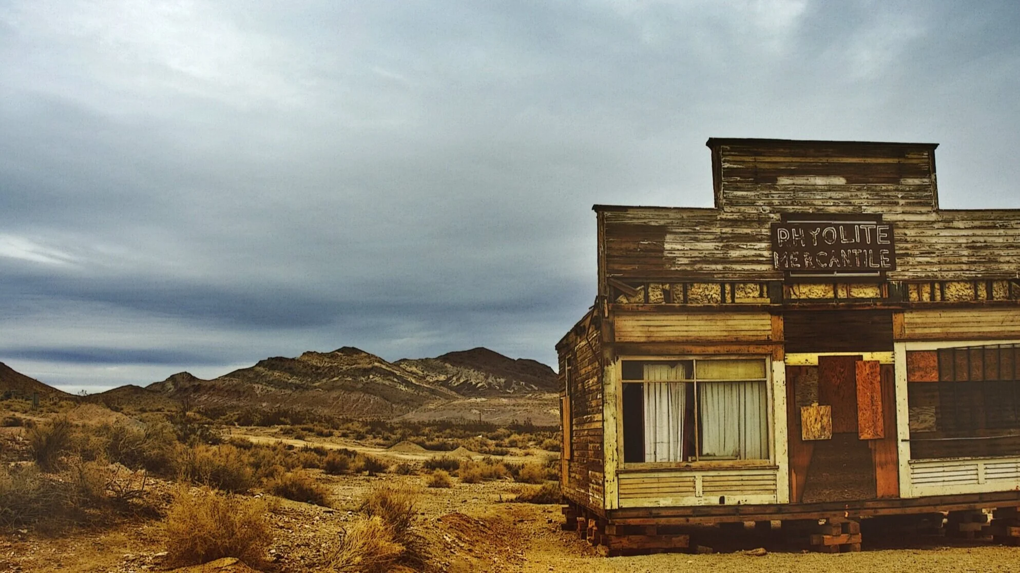 ghost-town-4457333.jpg