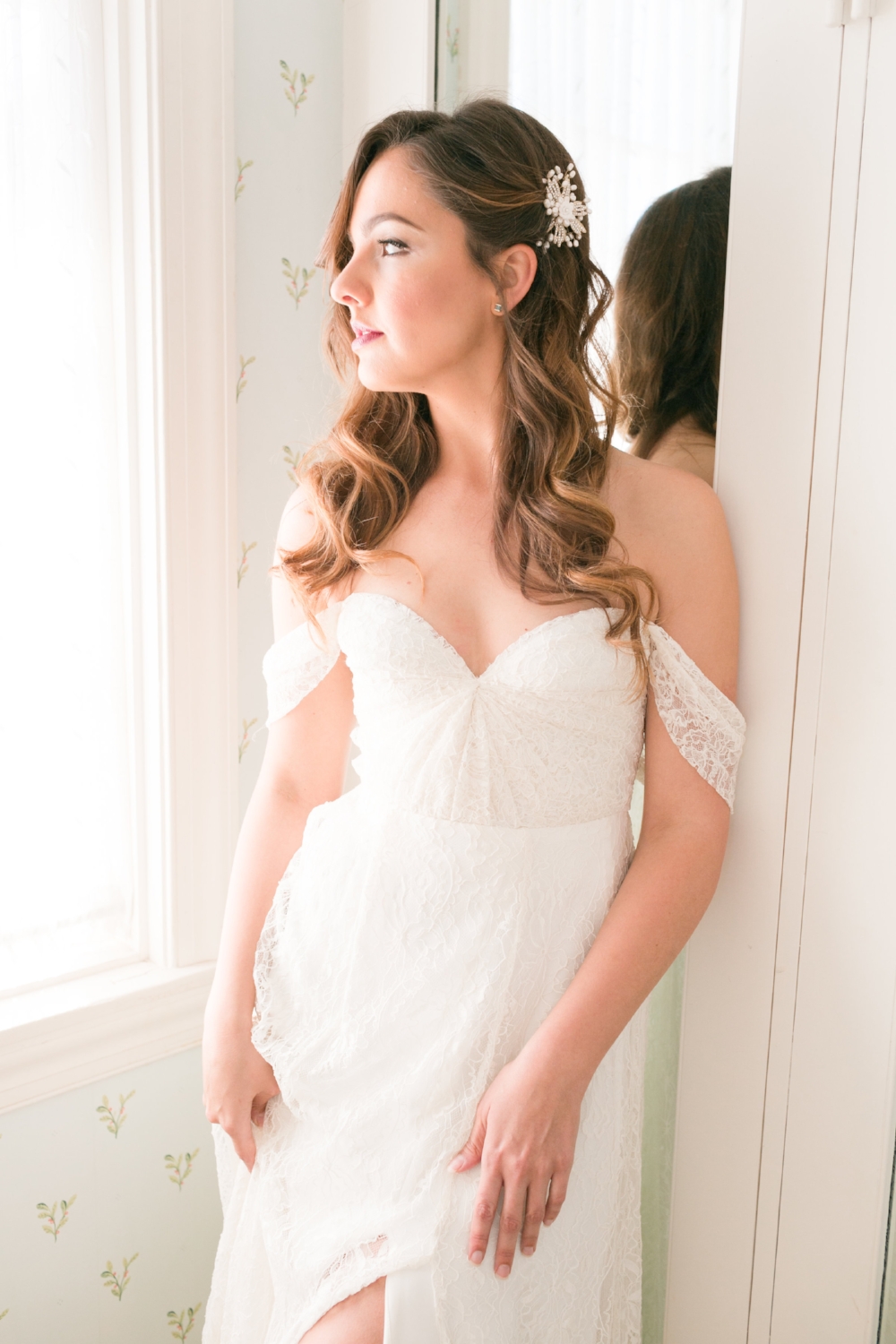Wedding Photos with Brunette Bride. Long Hairstyle with hair accessory and Natural Makeup. Bridal Beauty by Vanity Belle in Orange County (Costa Mesa) and San Diego (La Jolla)